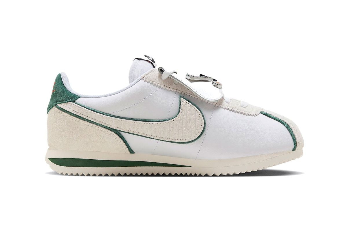 Nike cortez petals ( Limited Edition)