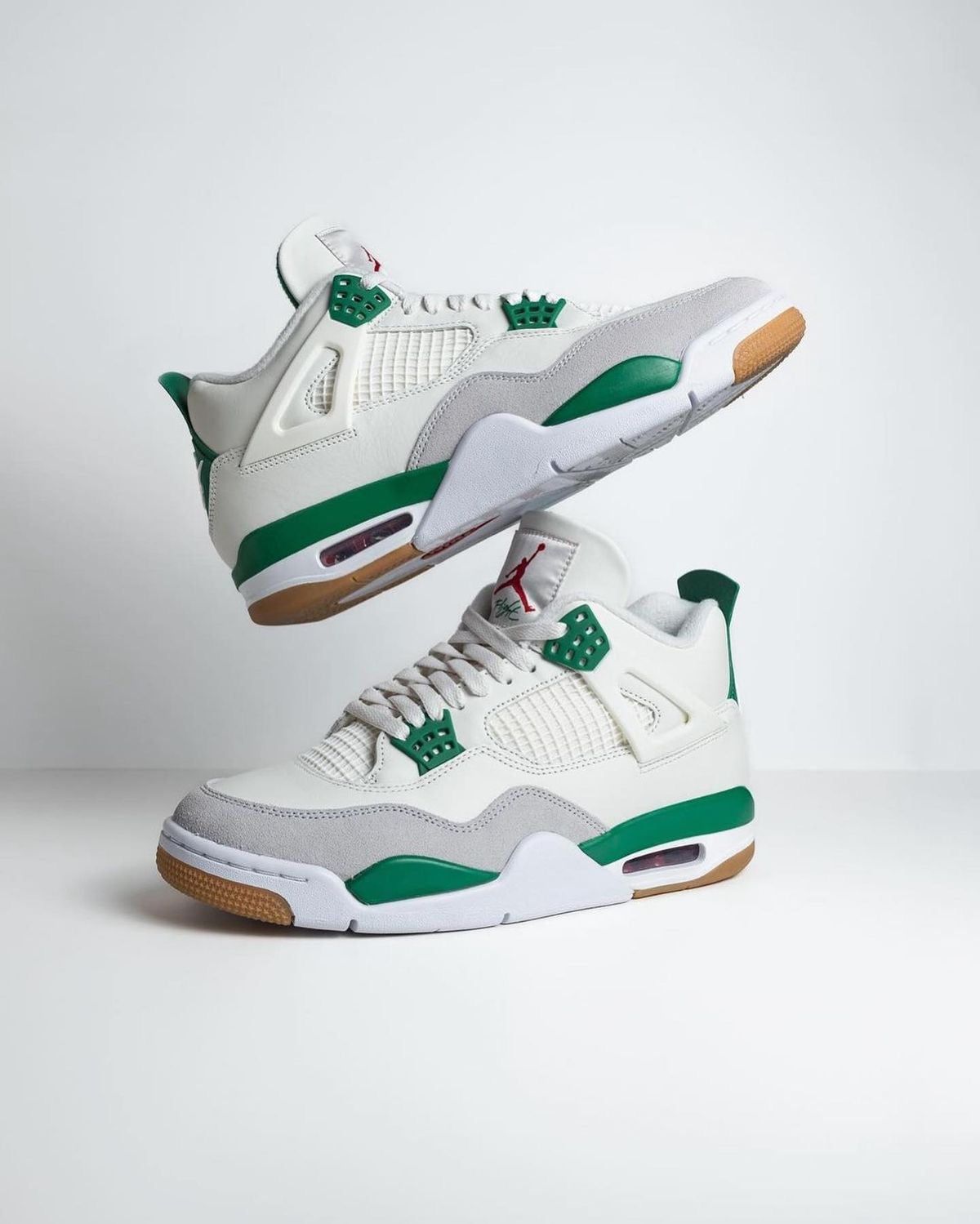 Jordan 4 Retro ( Green& White )
