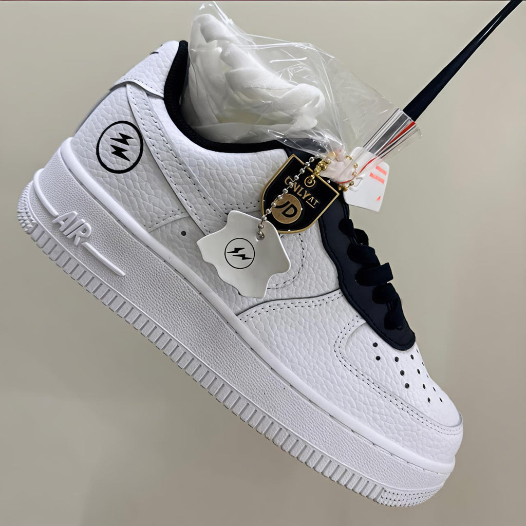 Nike Airforce 1 (Black/White)