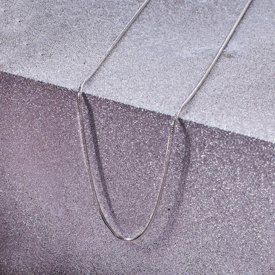 ROUND SNAKE SILVER CHAIN